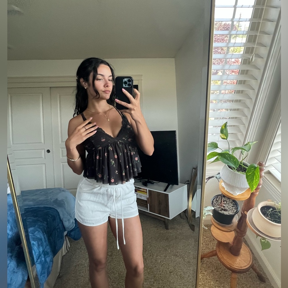 Urban outfitters crop top
